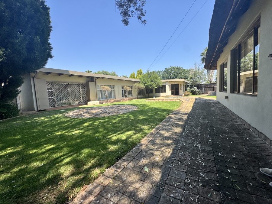 4 Bedroom Property for Sale in Neserhof North West